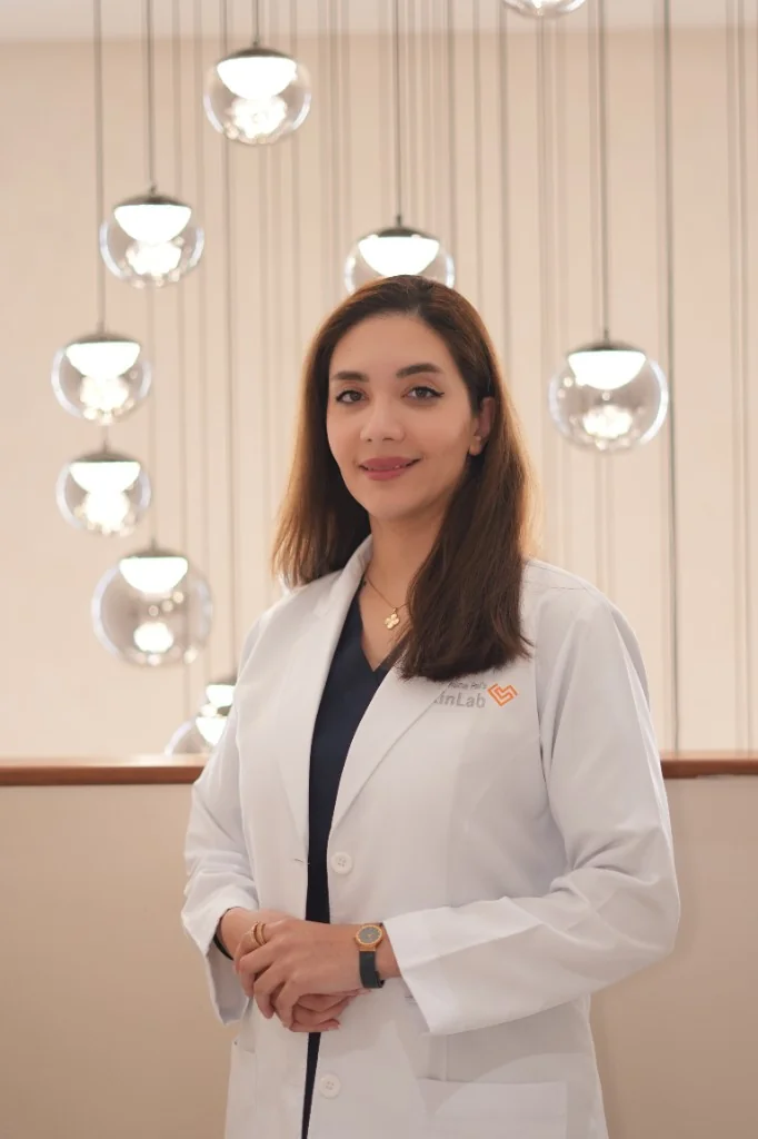 Dr. Asal Gharavinya