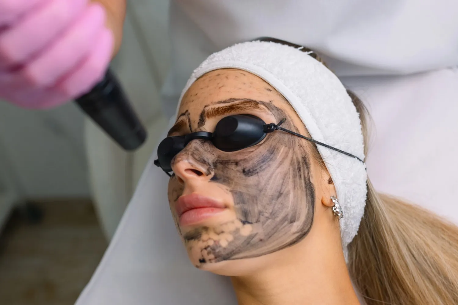 Hydrofacial treatment